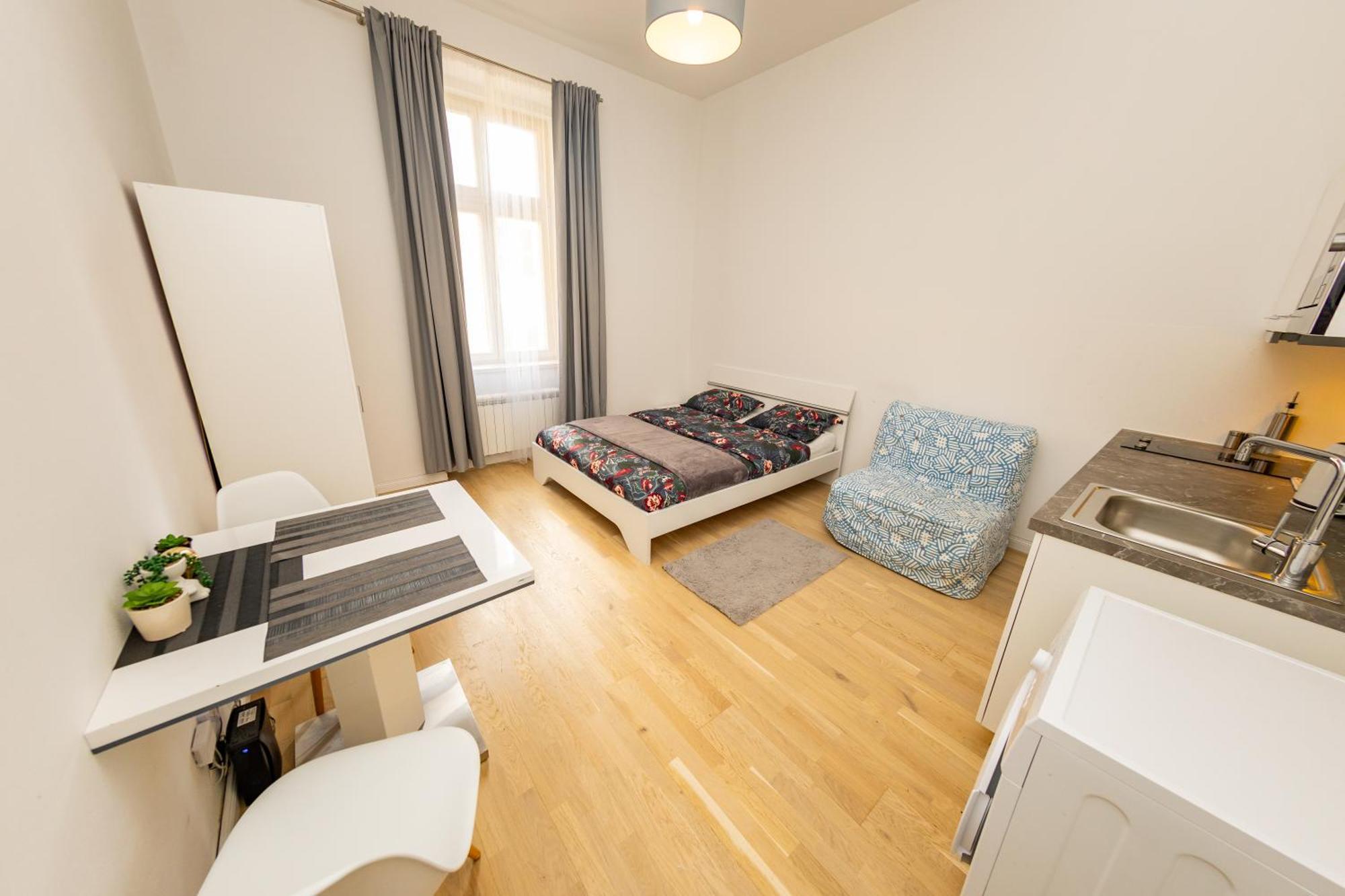 Wenceslas Square Apartment Πράγα Εξωτερικό φωτογραφία